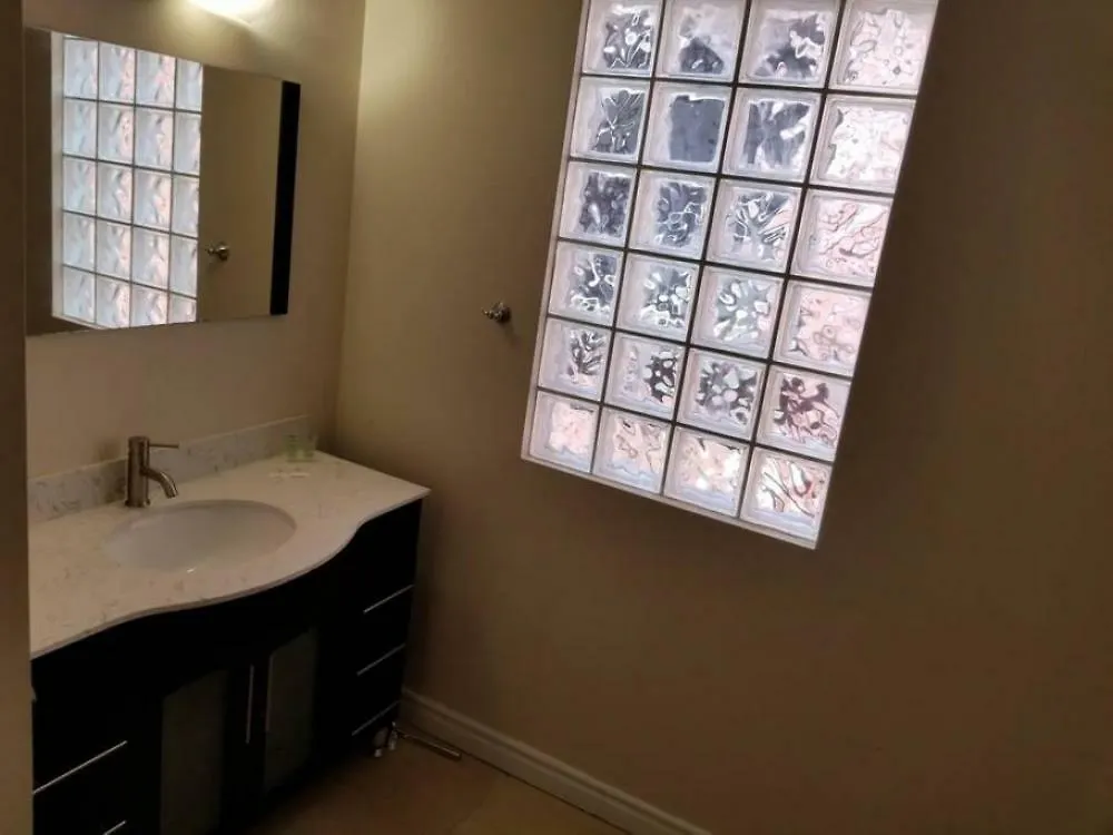 Comfort Apartments 4511 Queen St By Elevate Rooms Niagara Şelalesi